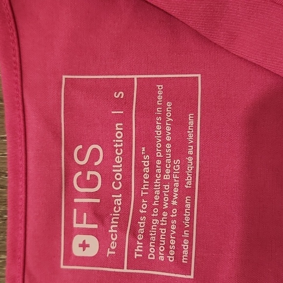 Figs Medical Scrub Top - Picture 4 of 5